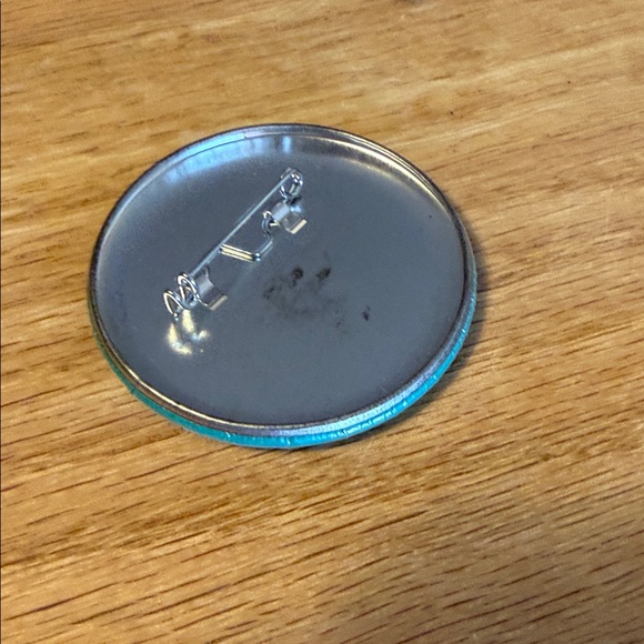 D.A.R.E. button - Picture 3 of 3